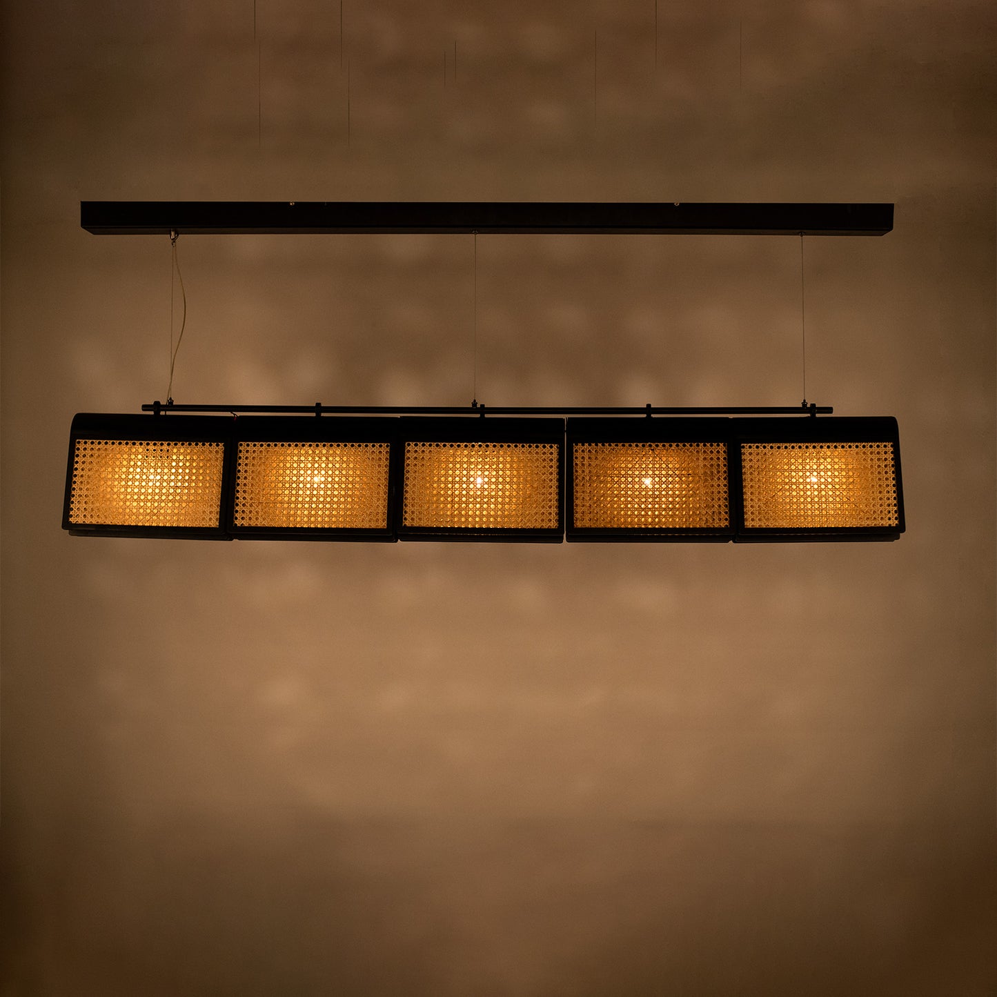 Reeding Lamp Suspension